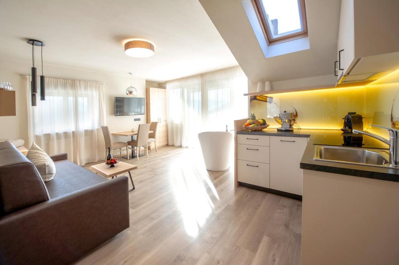 Haus Gregori Aparthotel Caldaro Kültér fotó