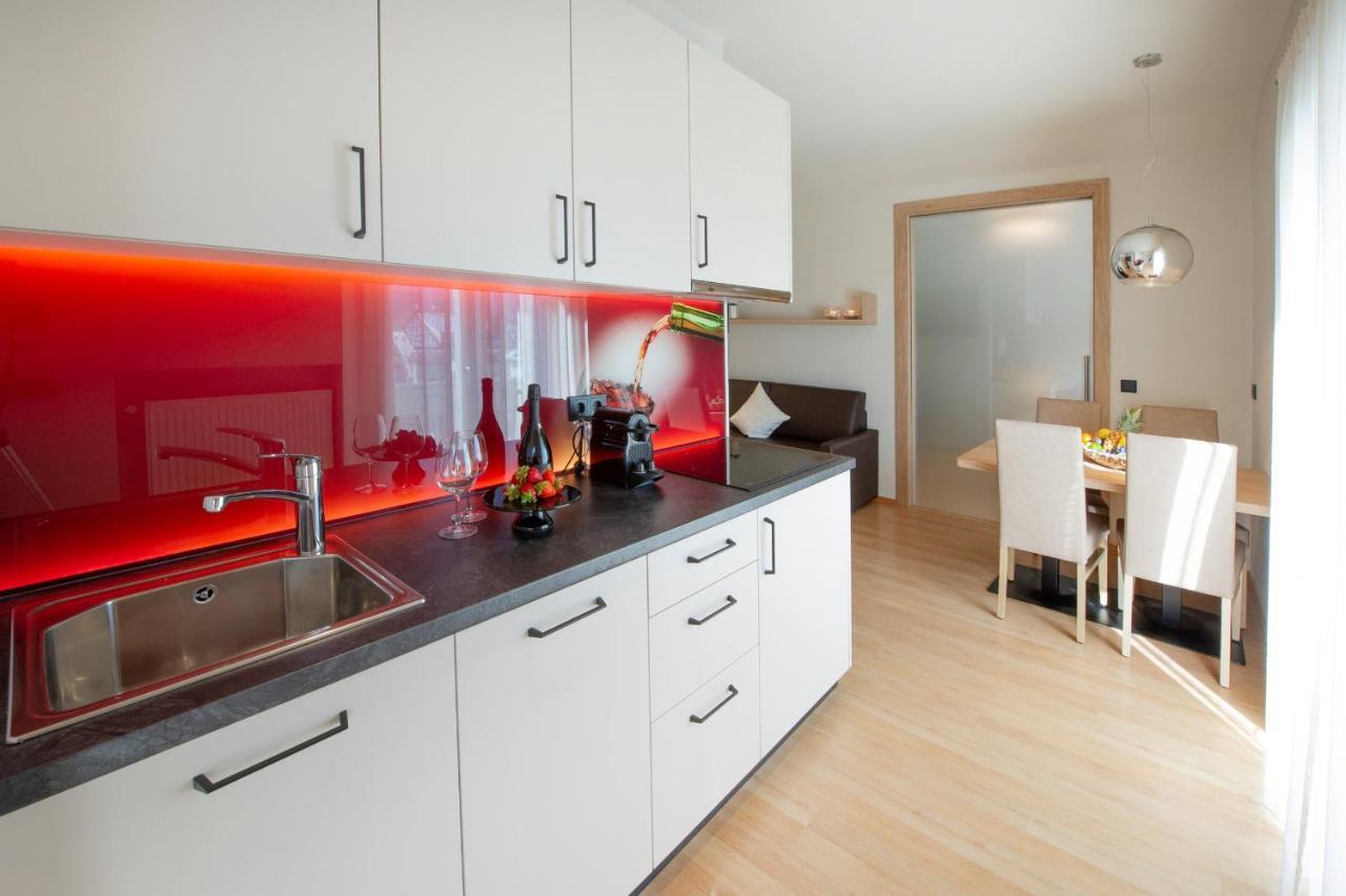 Haus Gregori Aparthotel Caldaro Kültér fotó